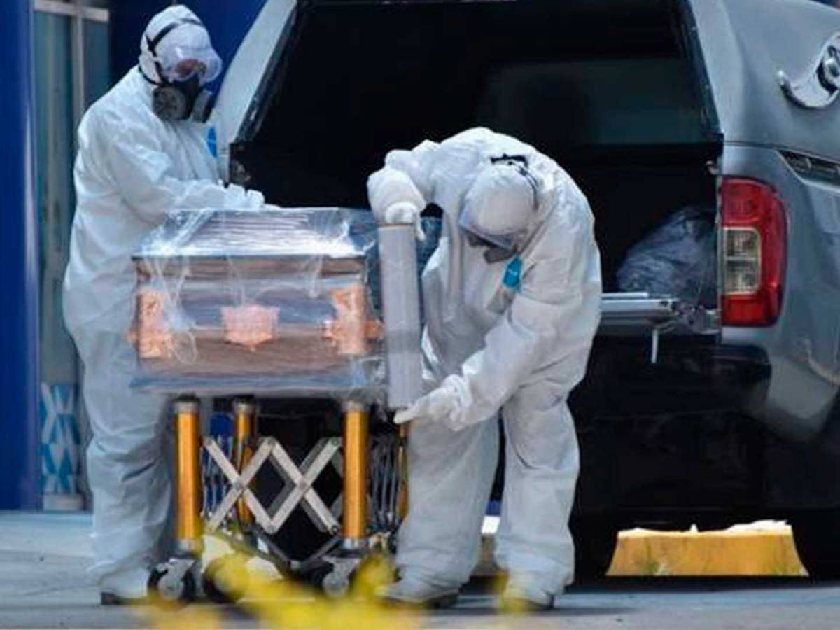 Más de 800 mil muertes en exceso durante la pandemia en México