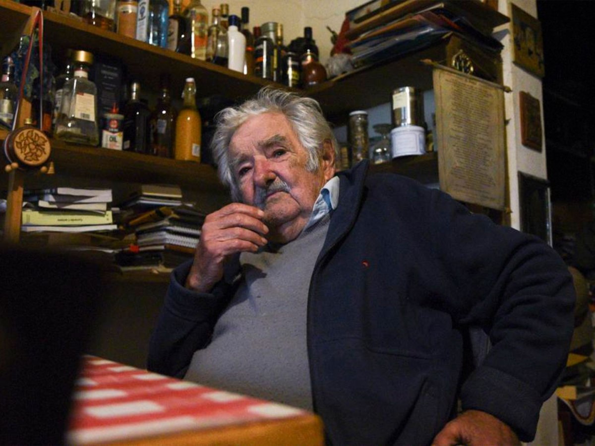 José Mujica anuncia tener tumor en el esófago