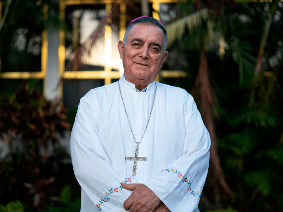 Encuentran con vida al obispo Salvador Rangel Mendoza